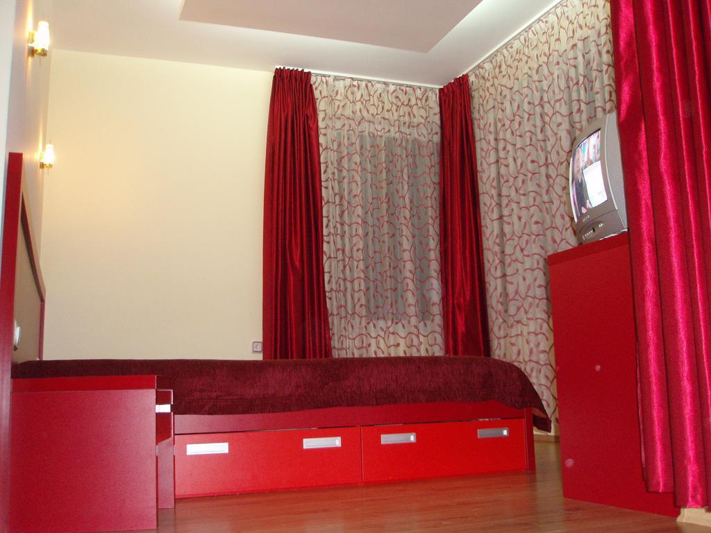 Mania Guest House Kalofer Szoba fotó