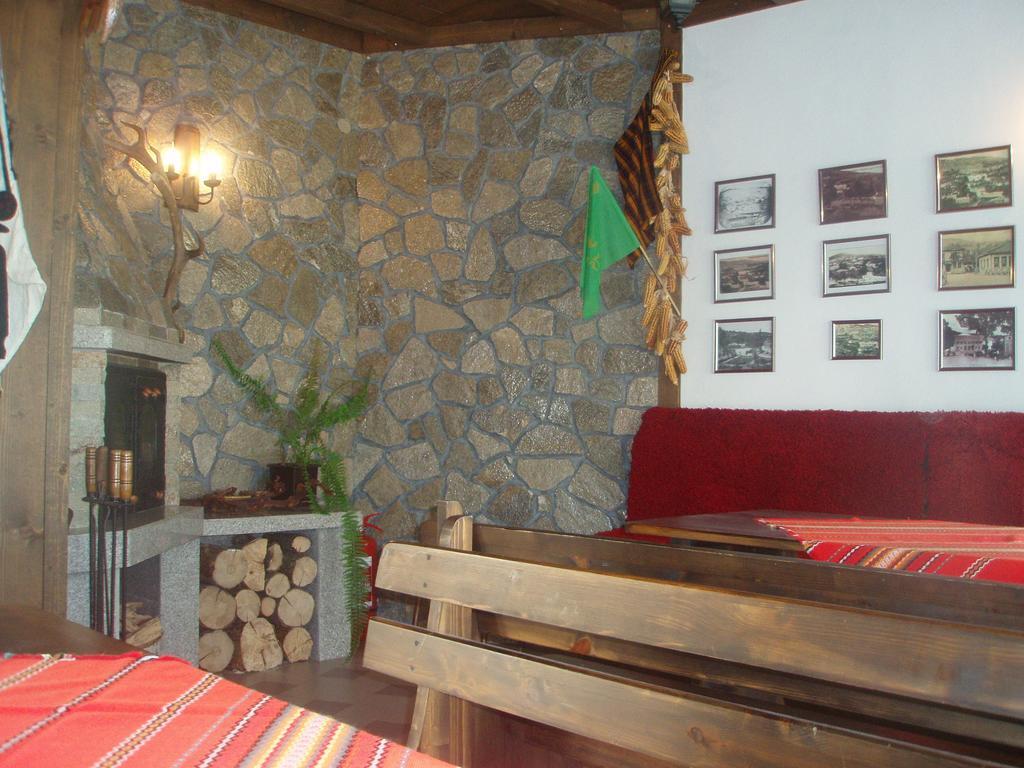 Mania Guest House Kalofer Kültér fotó