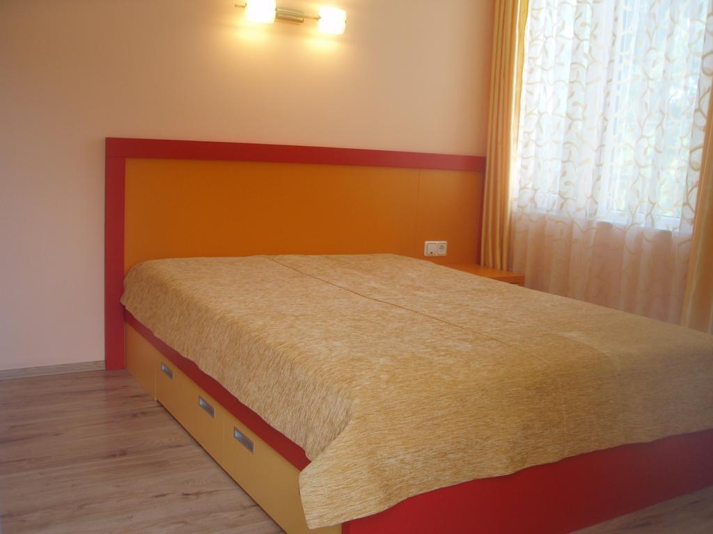 Mania Guest House Kalofer Szoba fotó