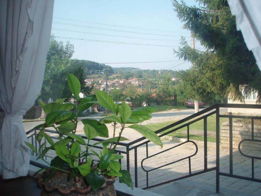 Mania Guest House Kalofer Kültér fotó
