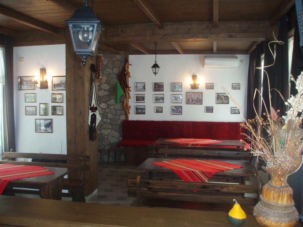 Mania Guest House Kalofer Kültér fotó