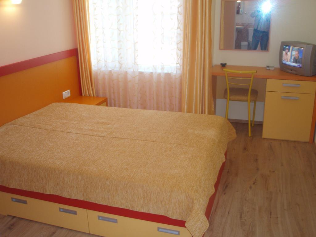 Mania Guest House Kalofer Szoba fotó
