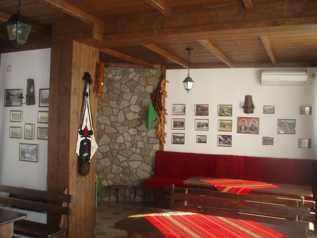 Mania Guest House Kalofer Kültér fotó